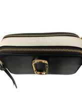 Load image into Gallery viewer, Mark Jacob’s shoulder bag