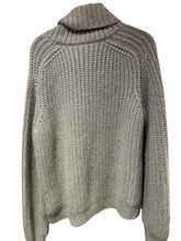 Load image into Gallery viewer, Loro Piana Ladies Cashmere jumper  size 46
