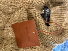 Load image into Gallery viewer, Ladies Loro Piana Jumper Size Medium
