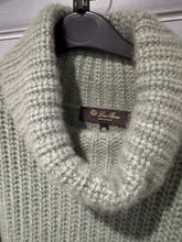 Load image into Gallery viewer, Loro Piana Ladies Cashmere jumper  size 46
