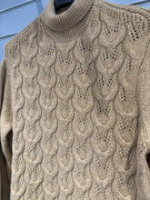 Load image into Gallery viewer, Ladies Loro Piana Jumper Size Medium
