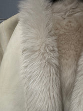 Load image into Gallery viewer, Joseph lamb skin jacket size 42
