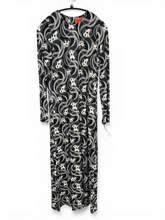 Load image into Gallery viewer, La DoubleJ Flowing Jersey Swing Dress – Black &amp; White Print – Size M
