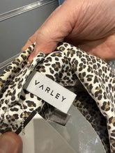 Load image into Gallery viewer, Varley shirt jacket size medium
