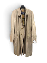 Load image into Gallery viewer, Burberry Men's long raincoat Size Large/Long
