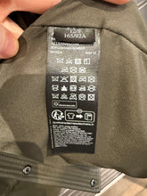 Load image into Gallery viewer, image4.jpg
